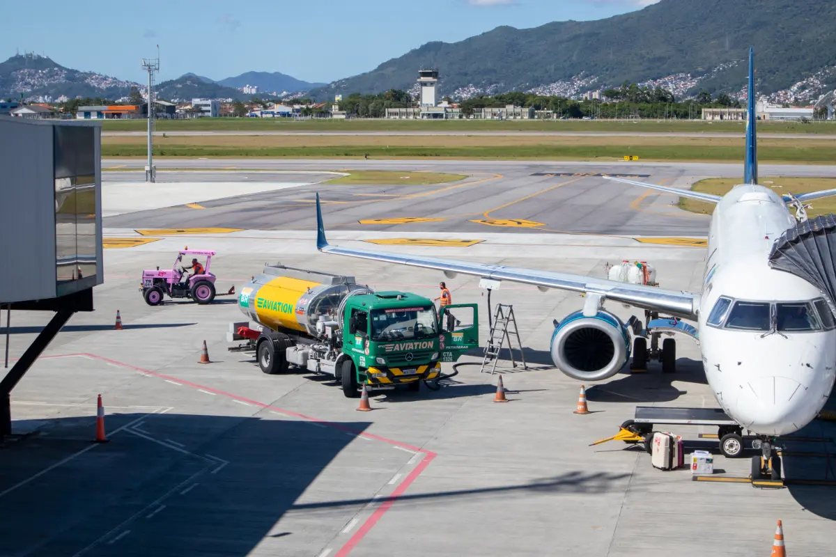 Aviation Fuel Clean Fill Airport